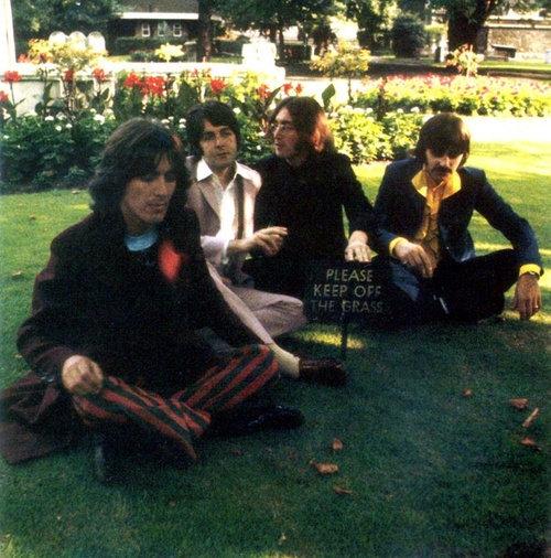 The+Beatles+grass