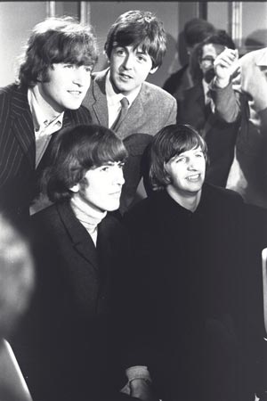 peto_beatles_presscall 12. cervna 1965